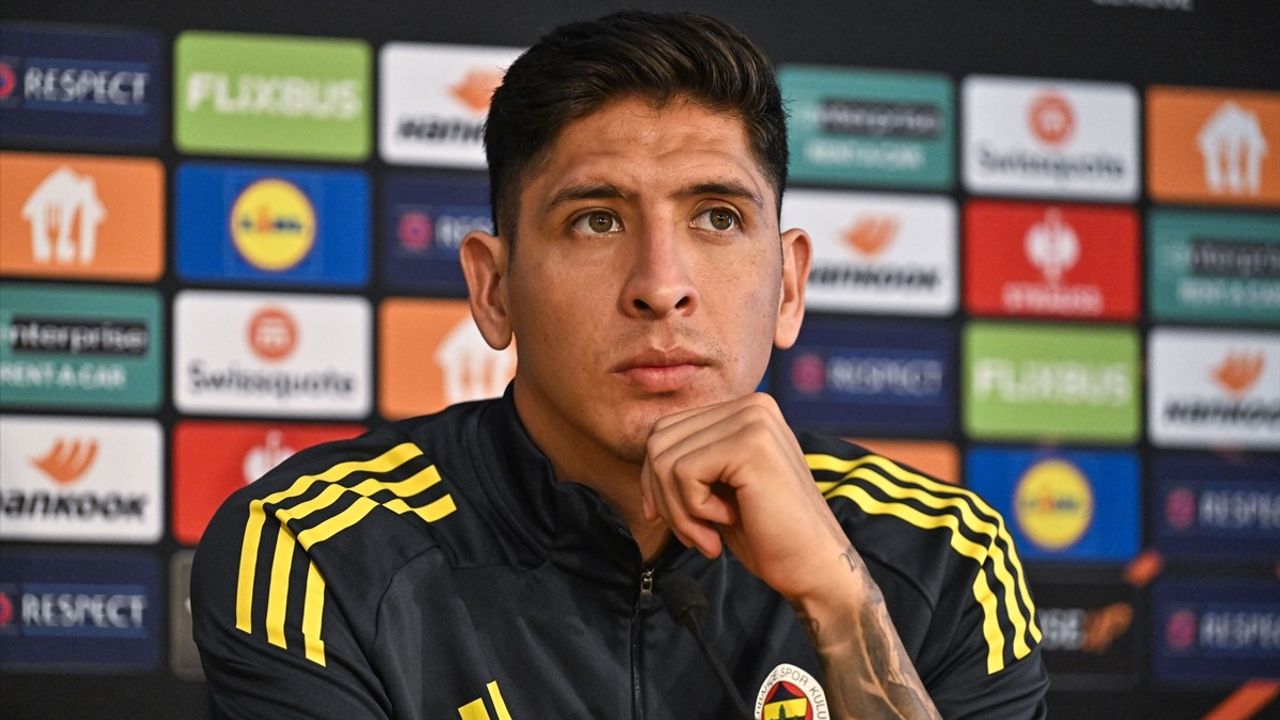 Fenerbahçe — Stuttgart öncesi Tedesco ve Alvarez: Taraftar desteği ve kadro dengesi belirleyici olacak