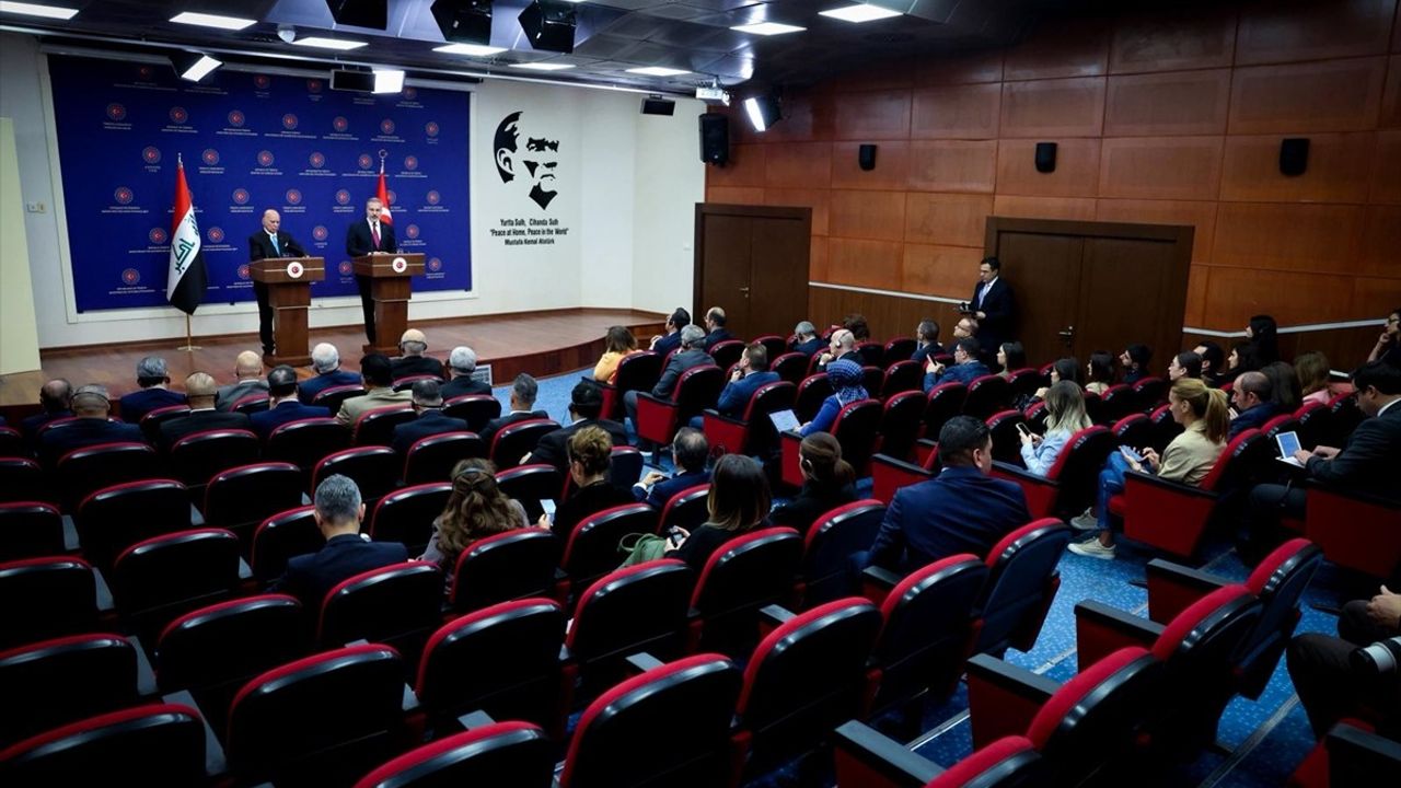 Fidan: Gazze'de birinci aşama ateşkesi kazasız işlemesi gereken bir süreç