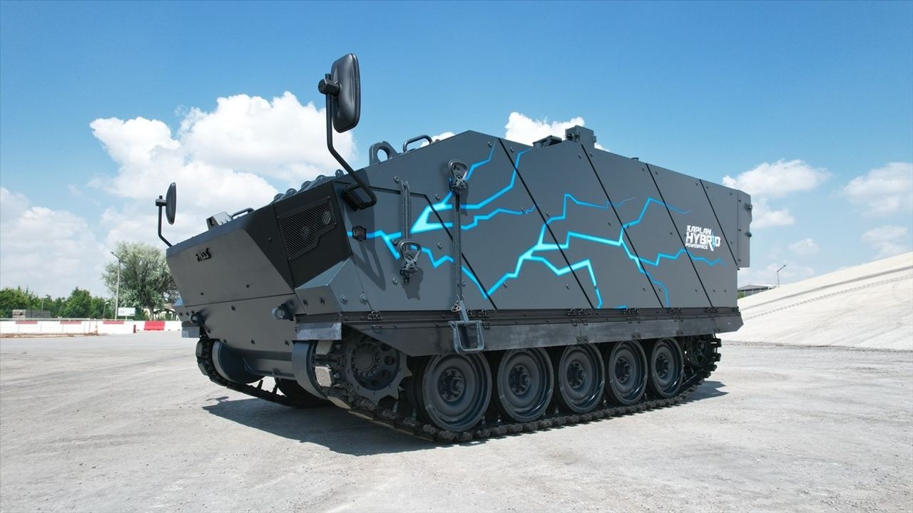 FNSS'nin Hibrit Güç Grubu Projesi Almanya'daki e-motor.tech Summit'te tanıtıldı