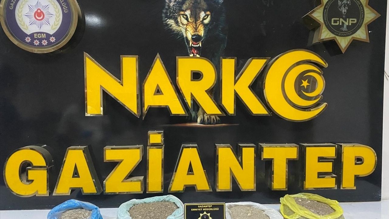 Gaziantep'te 7 kilo 650 gram sentetik uyuşturucu ele geçirildi