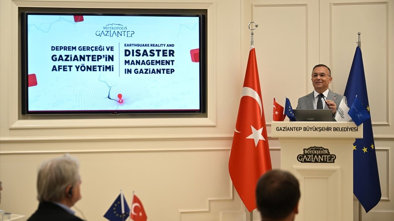 Gaziantep'te 'Deprem Gerçeği ve Afet Yönetimi Teknik Toplantısı' düzenlendi