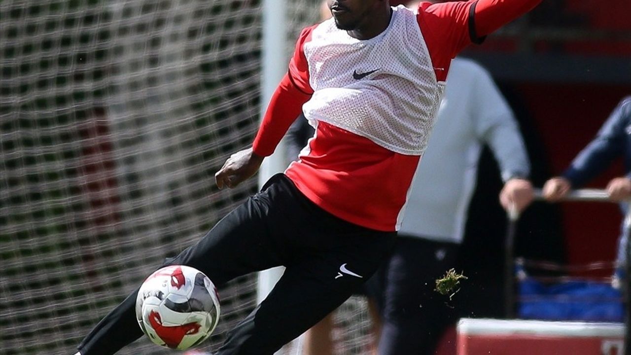 Gençlerbirliği, Corendon Alanyaspor maçına taktik ağırlıklı antrenmanla hazırlanıyor