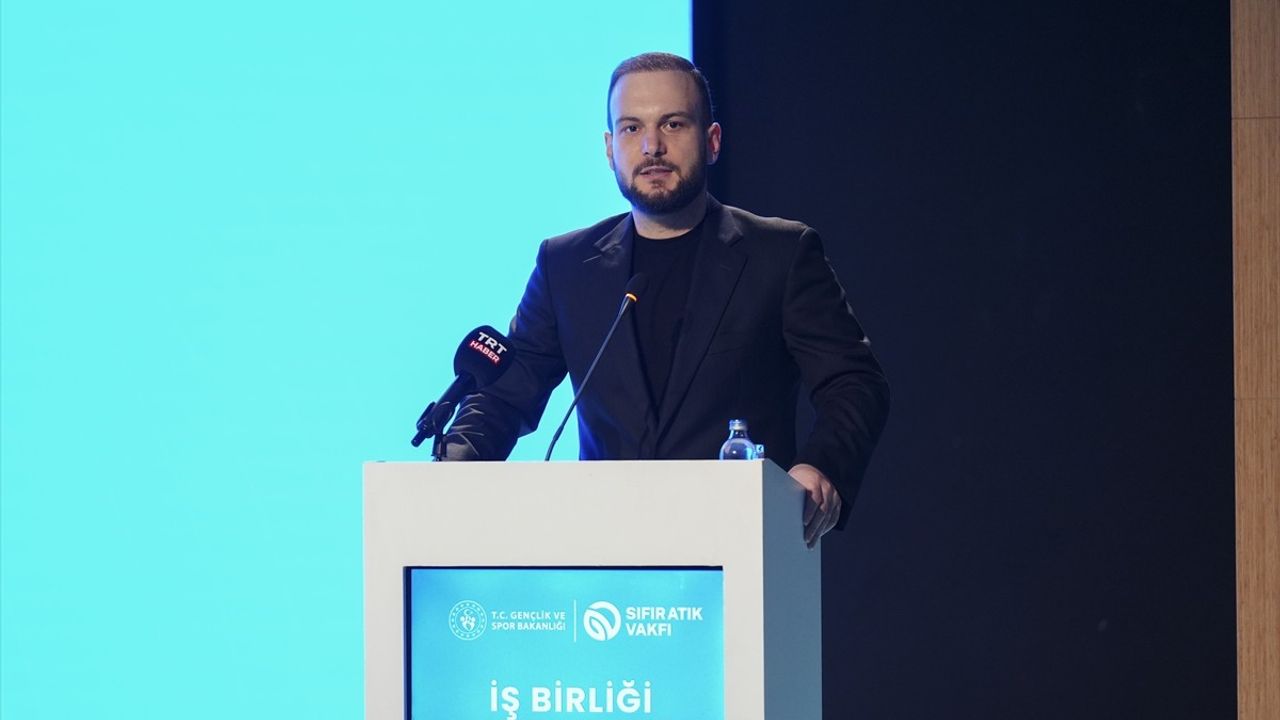 Gençlik ve Spor Bakanlığı ile Sıfır Atık Vakfı arasında Sıfır Atık Protokolü imzalandı