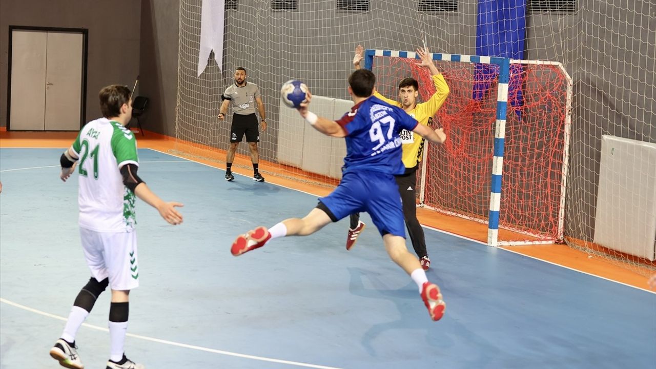 Giresunspor, Ardventure Hentbol Erkekler Süper Ligi'nde Trabzon Büyükşehir'i 36-29 mağlup etti