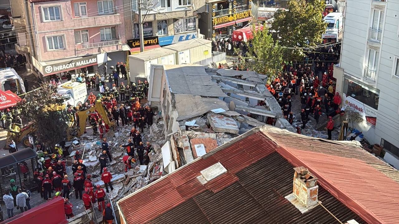 Güncelleme 3 — Gebze'de 7 katlı bina çöktü; arama kurtarma çalışmaları sürüyor