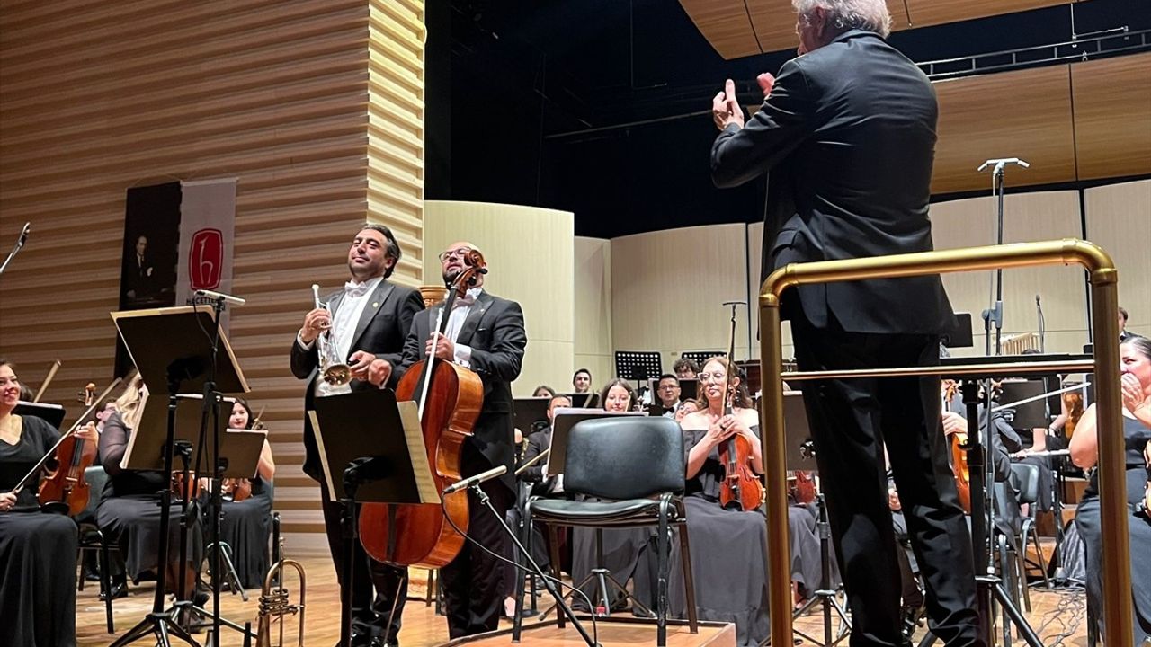 Hacettepe Üniversitesi Senfoni Orkestrası 2025-2026 Sezonunu Açtı; Hikmet Şimşek Anıldı