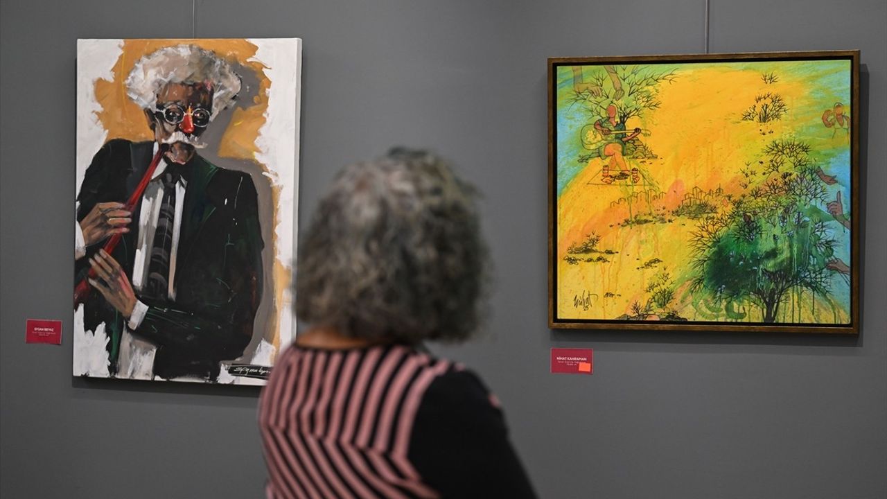 HAK-İŞ 'Bütün Renkler Gazze'ye Bağış Sergisi'ni Mihri Müşfik Salonu'nda Açtı