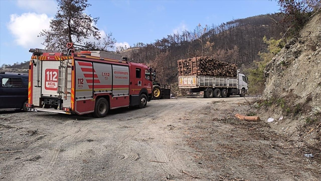 Hatay Dörtyol'da toprak kayması sonucu kepçe operatörü yaşamını yitirdi