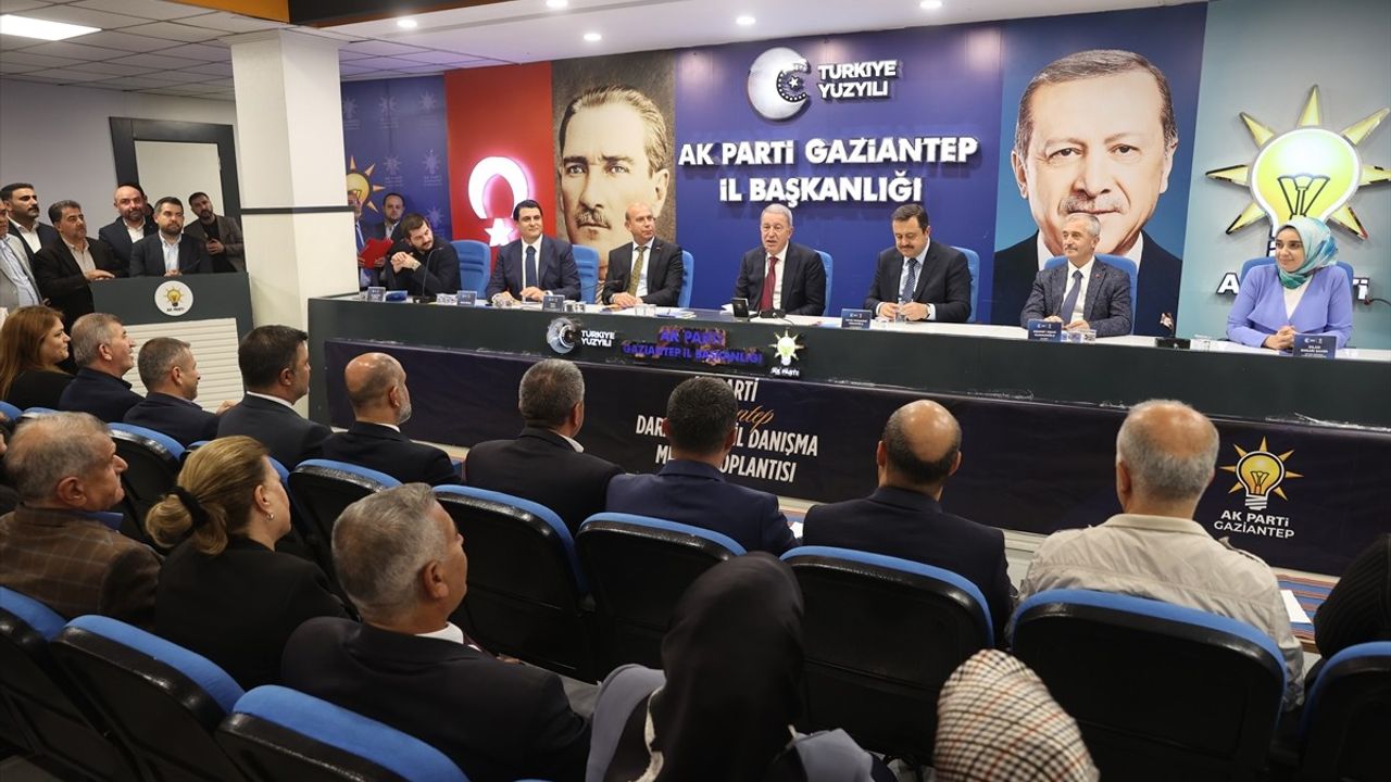 Hulusi Akar Gaziantep'te 'Terörsüz Türkiye' Sürecini Anlattı ve Devletin İradesini Vurguladı
