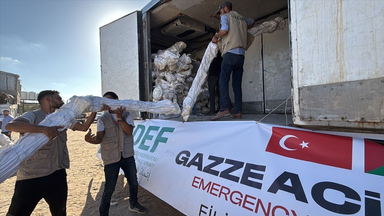 İDDEF, Ateşkesin Ardından Gazze'ye 500 Çadır Ulaştırdı