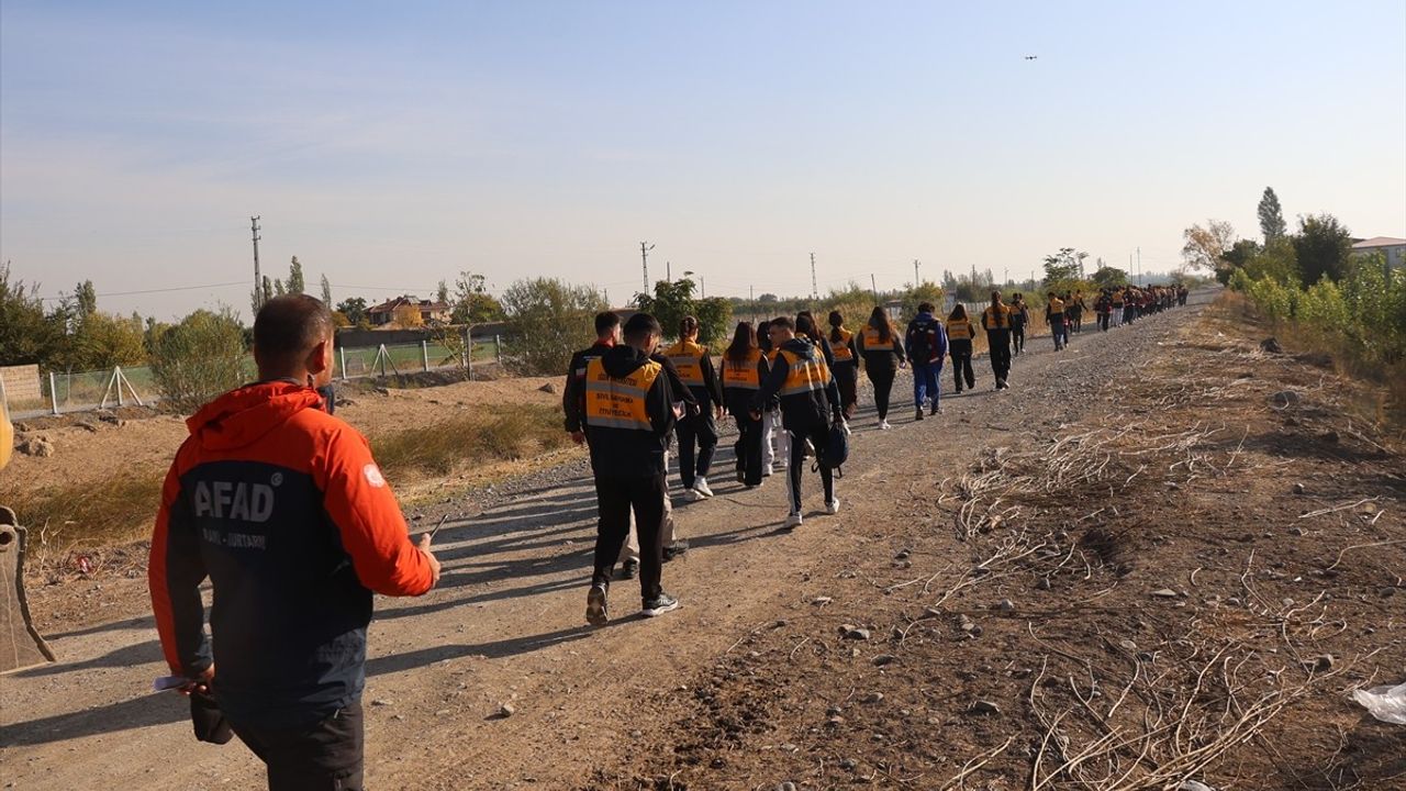 Iğdır'da 9 gündür kaybolan Alzheimer hastası için bin kişilik arama ekibi görevlendirildi