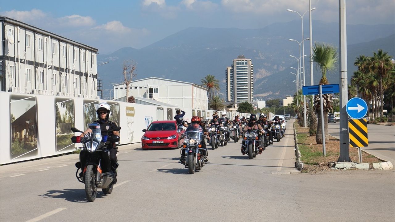 İskenderun'da motosiklet konvoyu: DMD hastası 9 yaşındaki Fırat Miraç için farkındalık turu