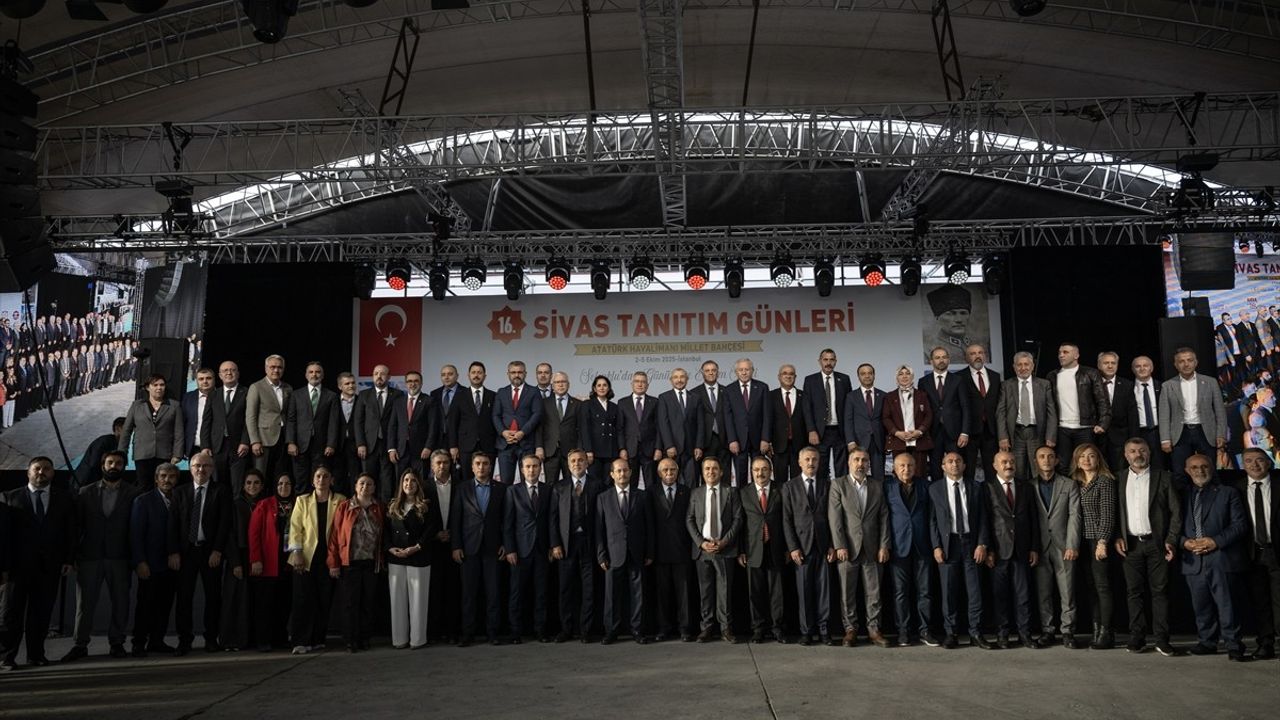 İstanbul'da 16'ncı Sivas Tanıtım Günleri Atatürk Havalimanı Millet Bahçesi'nde Gerçekleşti