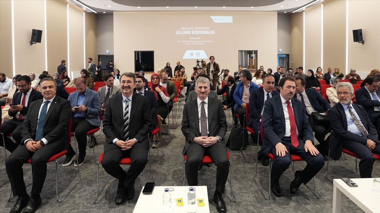 İstanbul'da 'Anayasal Çerçevede Ailenin Korunması' programı: İbn Haldun Üniversitesi ile Anayasa Mahkemesi işbirliği