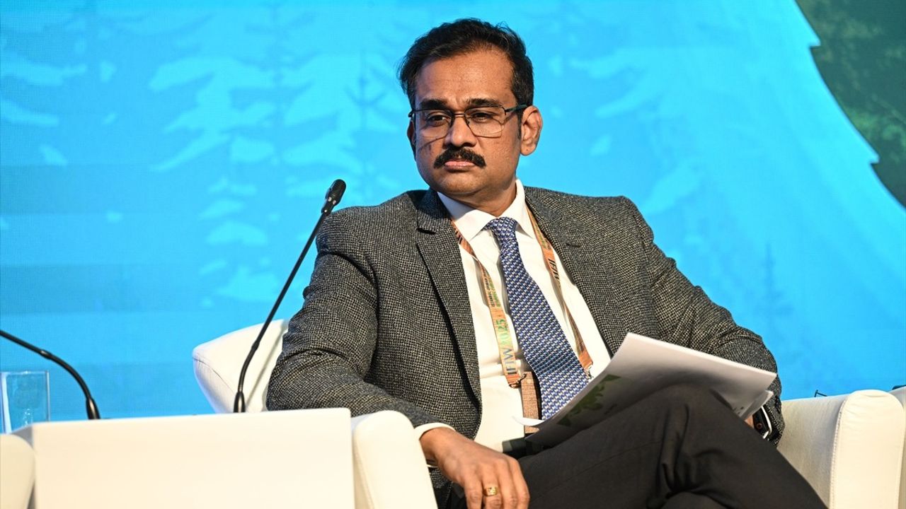 İstanbul Orman İnovasyon Haftası'nda küresel orman yangınlarıyla mücadele ele alındı