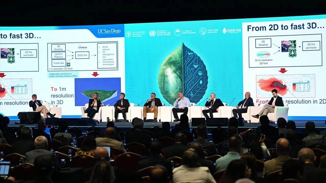 İstanbul Orman İnovasyon Haftası'nda yapay zeka ve Bayraktar TB2'lerin yangınla mücadeledeki rolü öne çıktı