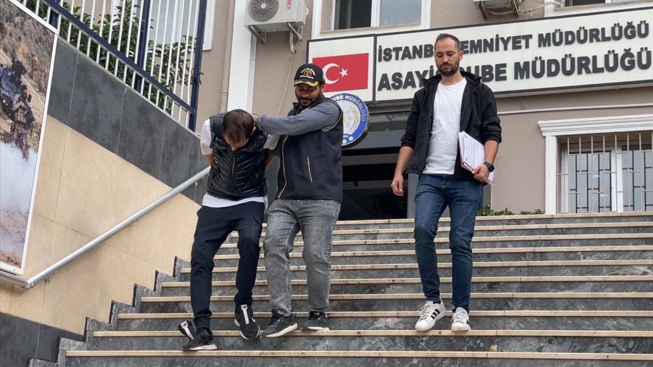 Kadıköy'de iki ev soygunu ve otomobil hırsızlığı: 2 şüpheli tutuklandı