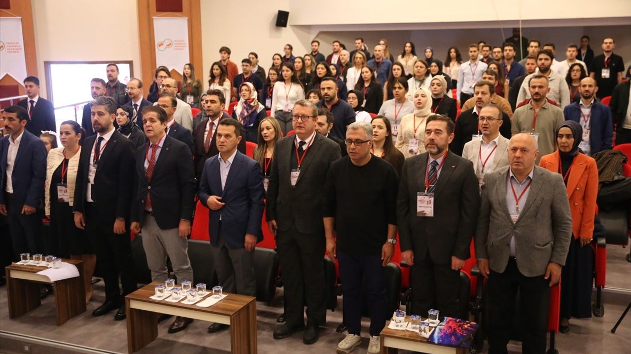 Kastamonu'da "Kastamonu Pediatri Günleri Sempozyumu" gerçekleştirildi