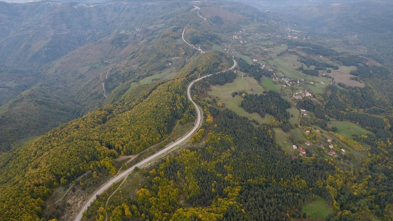 Kastamonu Ormanlarında Sonbahar Renkleri Havadan Görüntülendi