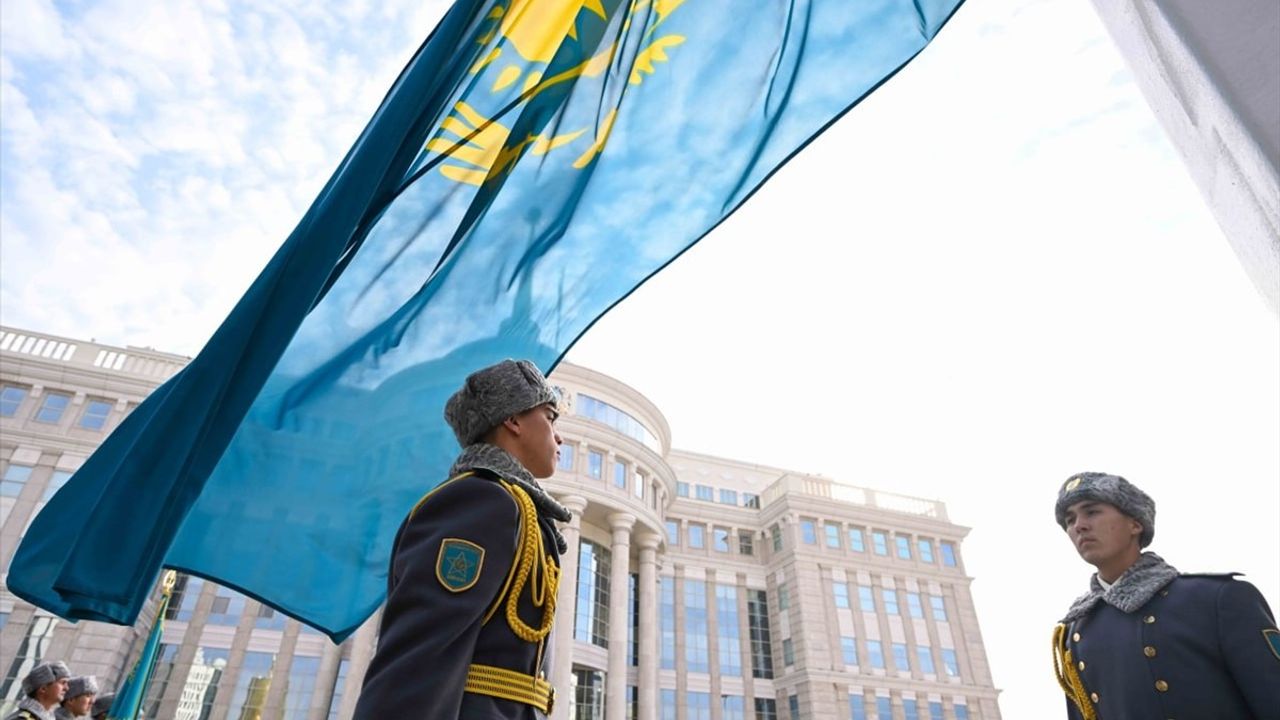 Kazakistan Cumhuriyet Günü: 25 Ekim'de Egemenlik Deklarasyonu anılıyor