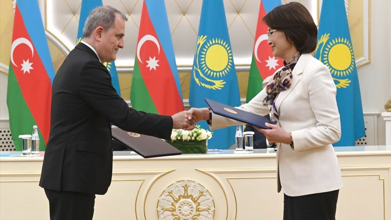 Kazakistan ile Azerbaycan 15 alanda işbirliği anlaşması imzaladı; ticaret hedefi 1 milyar dolar