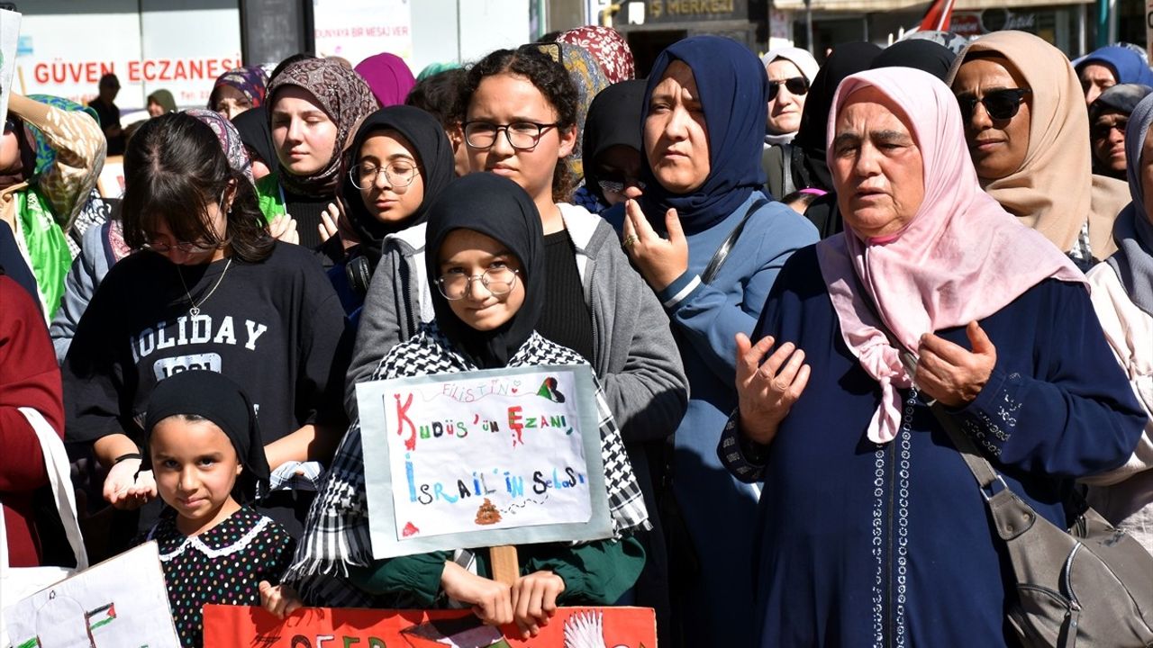 Kırıkkale'de Gazze'ye Yönelik Saldırılar Protesto Edildi ve Küresel Sumud Filosu'na Destek Verildi
