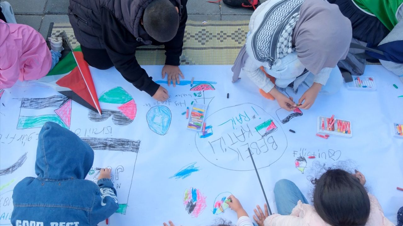 Kırklareli ve Tekirdağ'da "Filistinli çocuklar için çiz" etkinlikleri düzenlendi