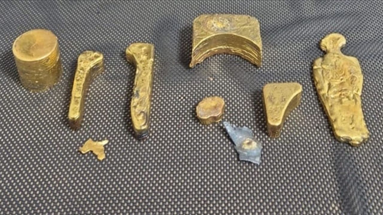 Kırşehir'de takside gizlenen 21 kilo 506 gram kaçak altın ele geçirildi