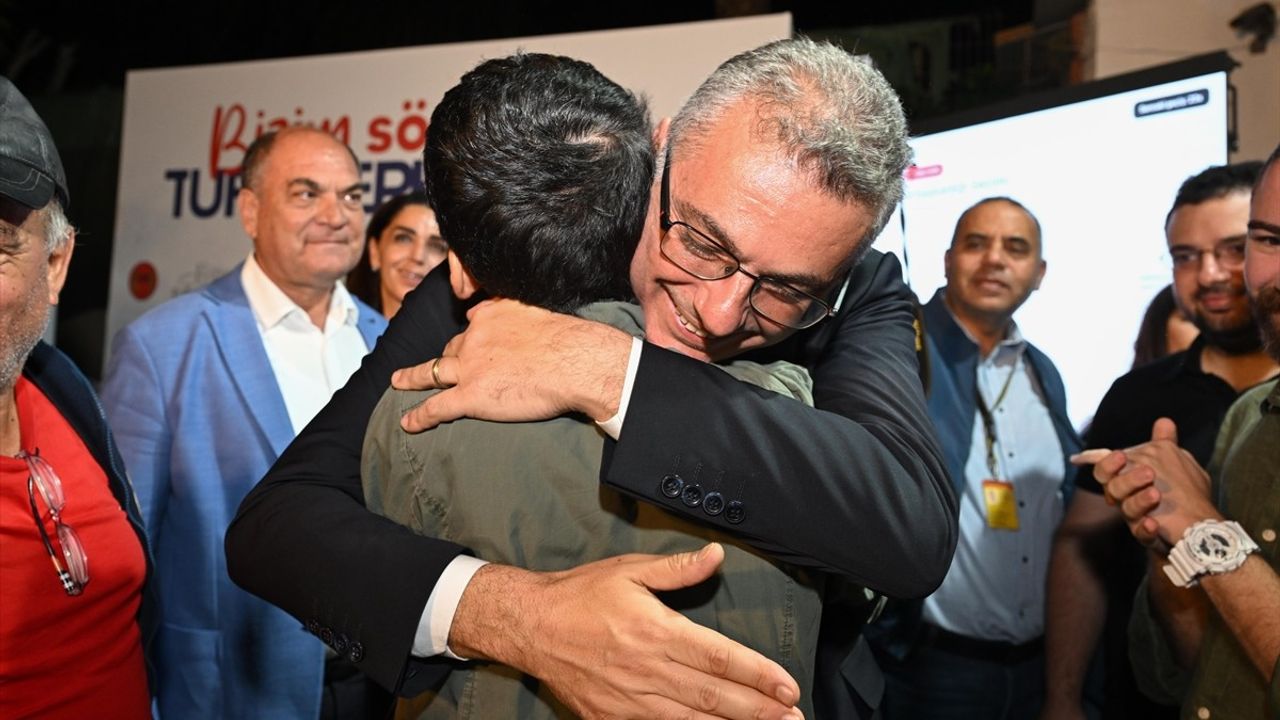 KKTC Yüksek Seçim Kurulu: Resmi olmayan sonuçlara göre Tufan Erhürman cumhurbaşkanlığını kazandı