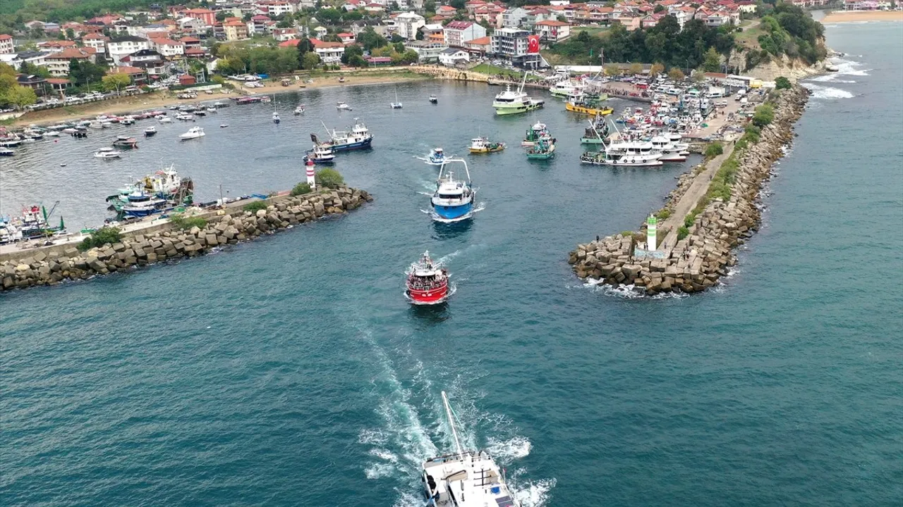 Kocaeli Kandıra'da 'Küresel Sumud Filosu'na selamlama etkinliği düzenlendi
