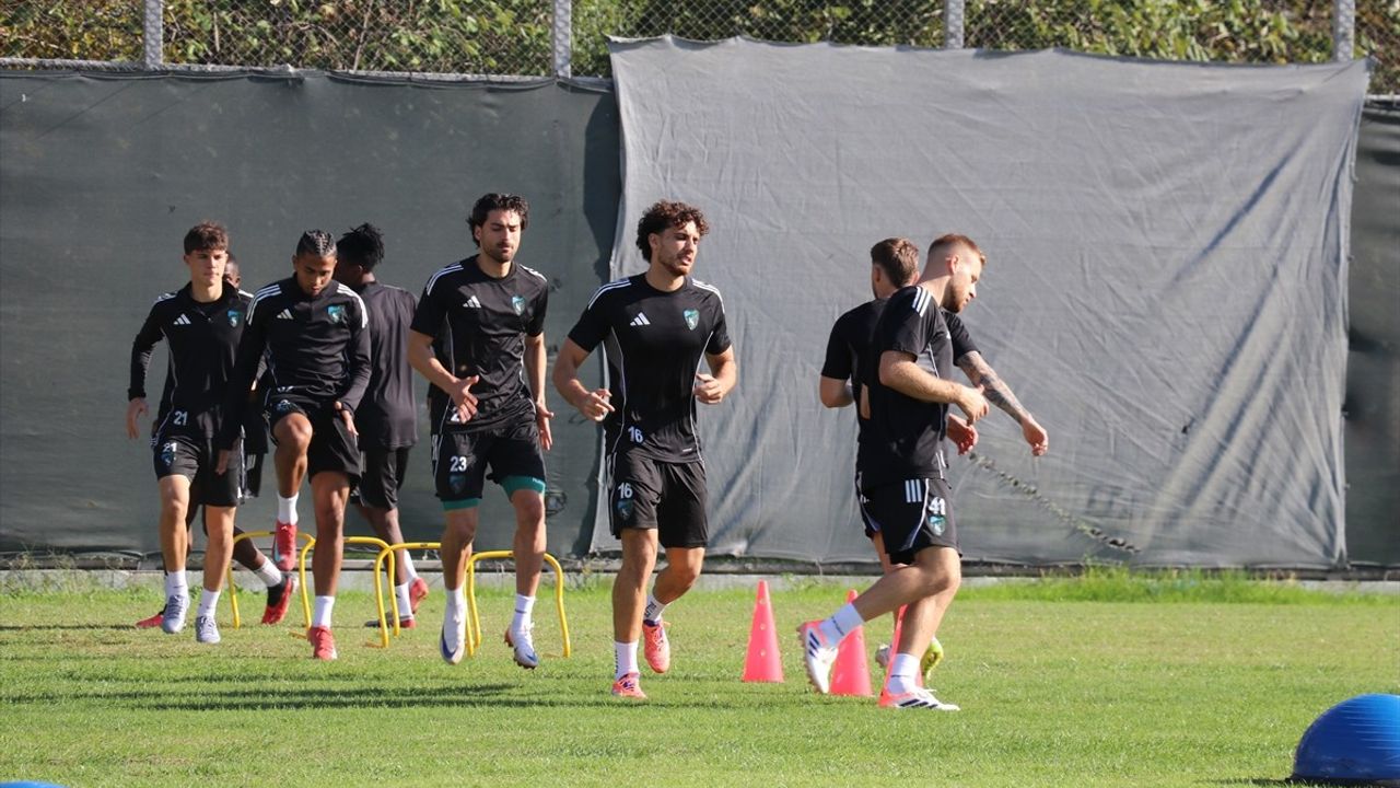 Kocaelispor, Alanyaspor maçı hazırlıklarını sürdürüyor; Selçuk İnan kadro rekabeti ve taraftar çağrısı yaptı