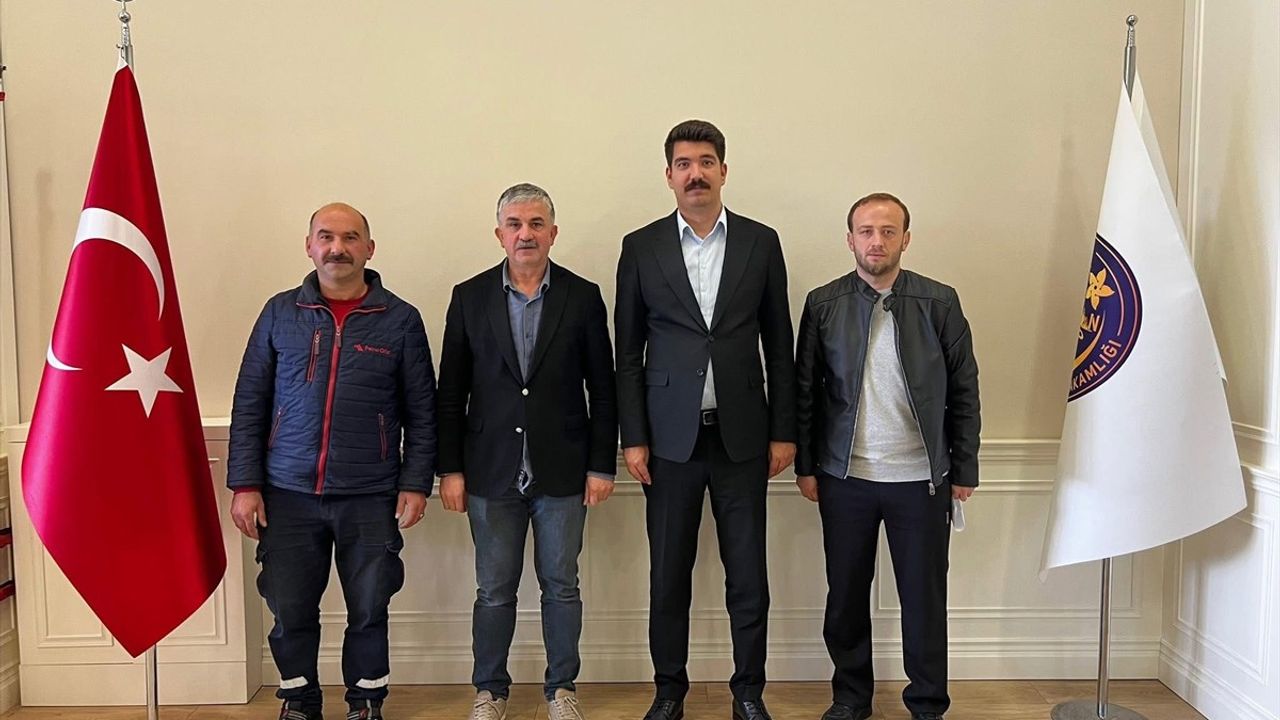 Korgan Kaymakamı Kerem Tuncer, Korgan Belediyespor formasıyla 1. Amatör Lig'de mücadele edecek