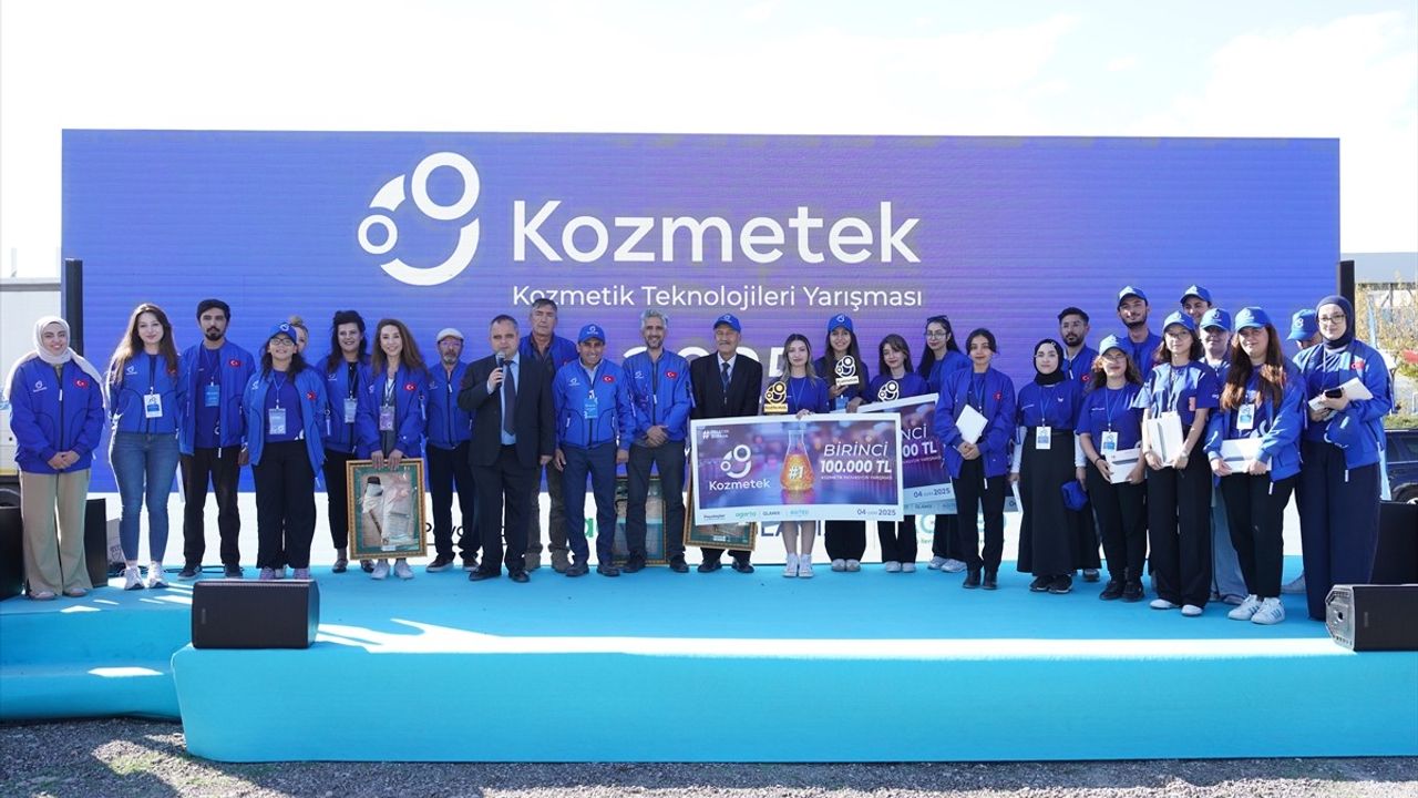 Kozmetek Ankara'da tamamlandı: Kozmetik İnovasyon ve Dijital Pazarlama ödülleri sahiplerini buldu