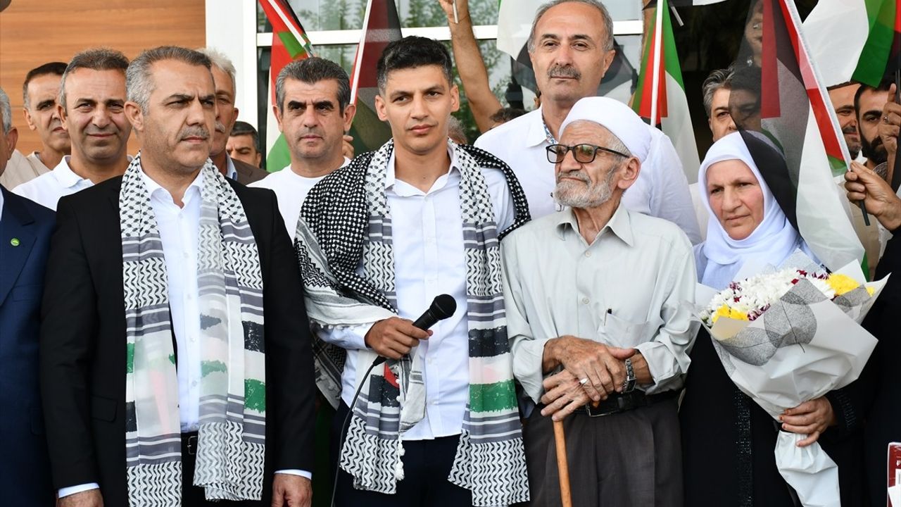 Küresel Sumud Filosu aktivisti Uzman Doktor Abdülaziz Yalçın Batman'a döndü