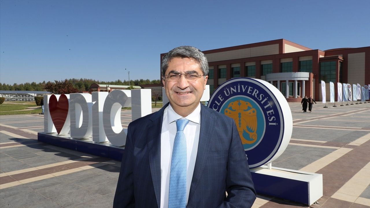 Kurtulmuş'un Diyarbakır Ziyaretinde Milletvekilleri 'Terörsüz Türkiye' Mesajı Verdi