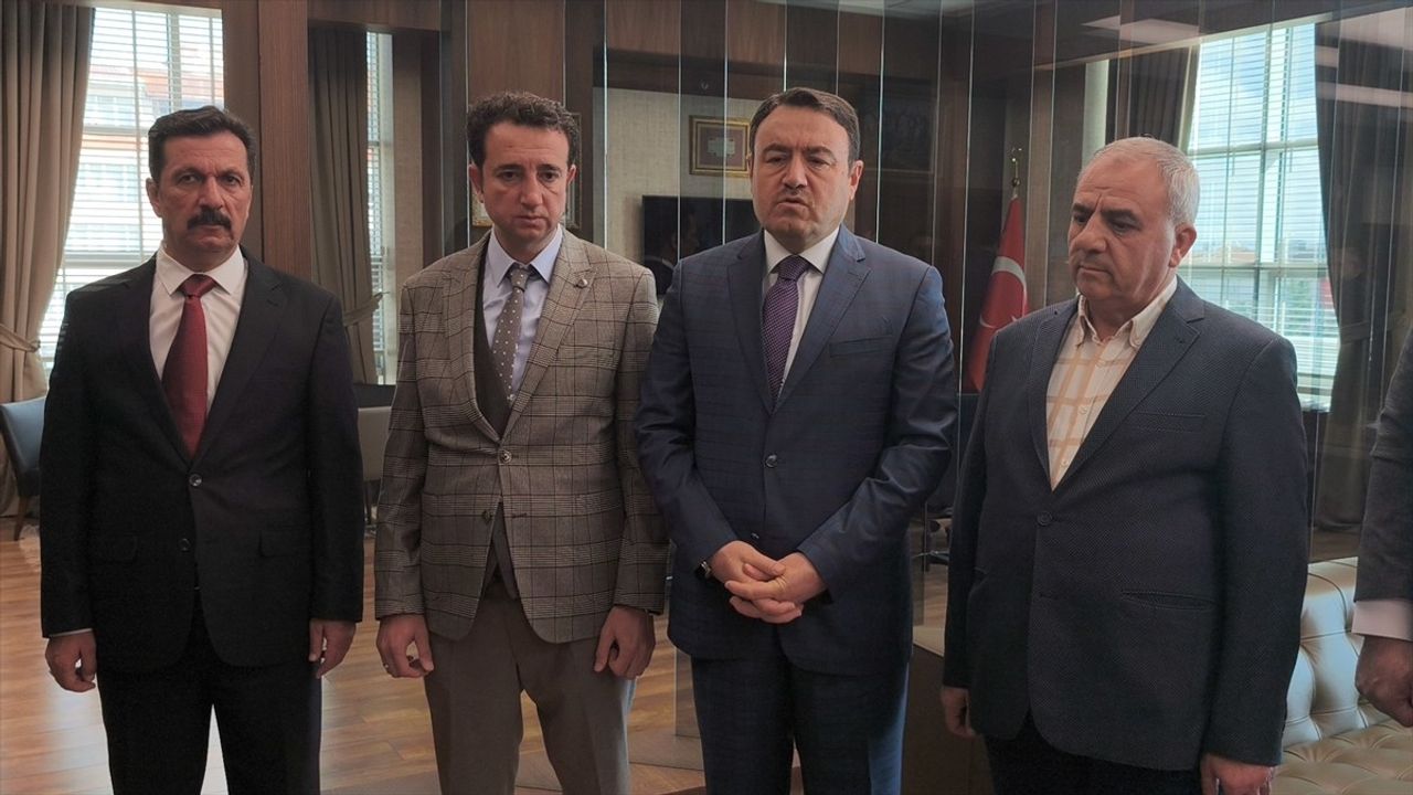 Kütahya Valiliği, kuyumcu dolandırıcılıklarına karşı imitasyon altın satışını yasakladı