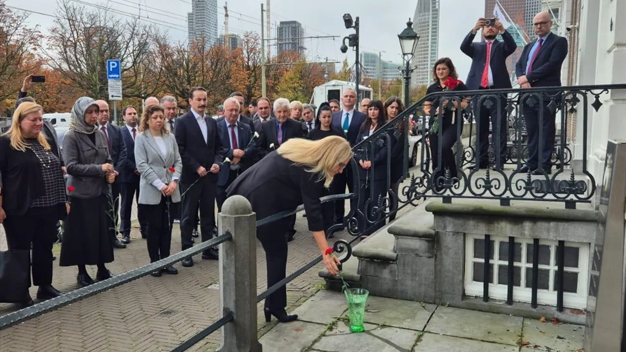 Lahey ve Marmaris'te Şehit Ahmet Benler için eş zamanlı anma töreni düzenlendi