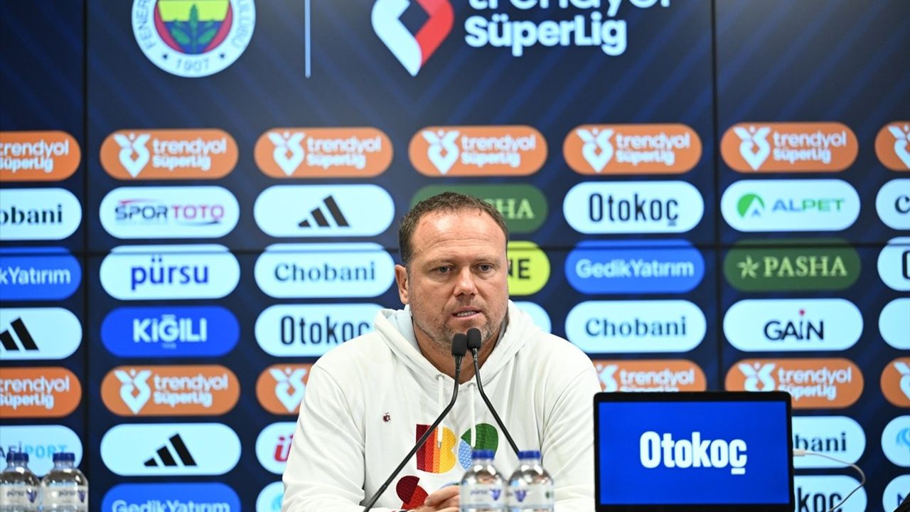 Marcel Licka: Fenerbahçe karşısında gurur duyuyorum; takım ders çıkardı