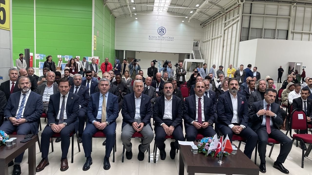 Master Shoes 3. Konya Ayakkabı ve Çanta Moda Fuarı açıldı