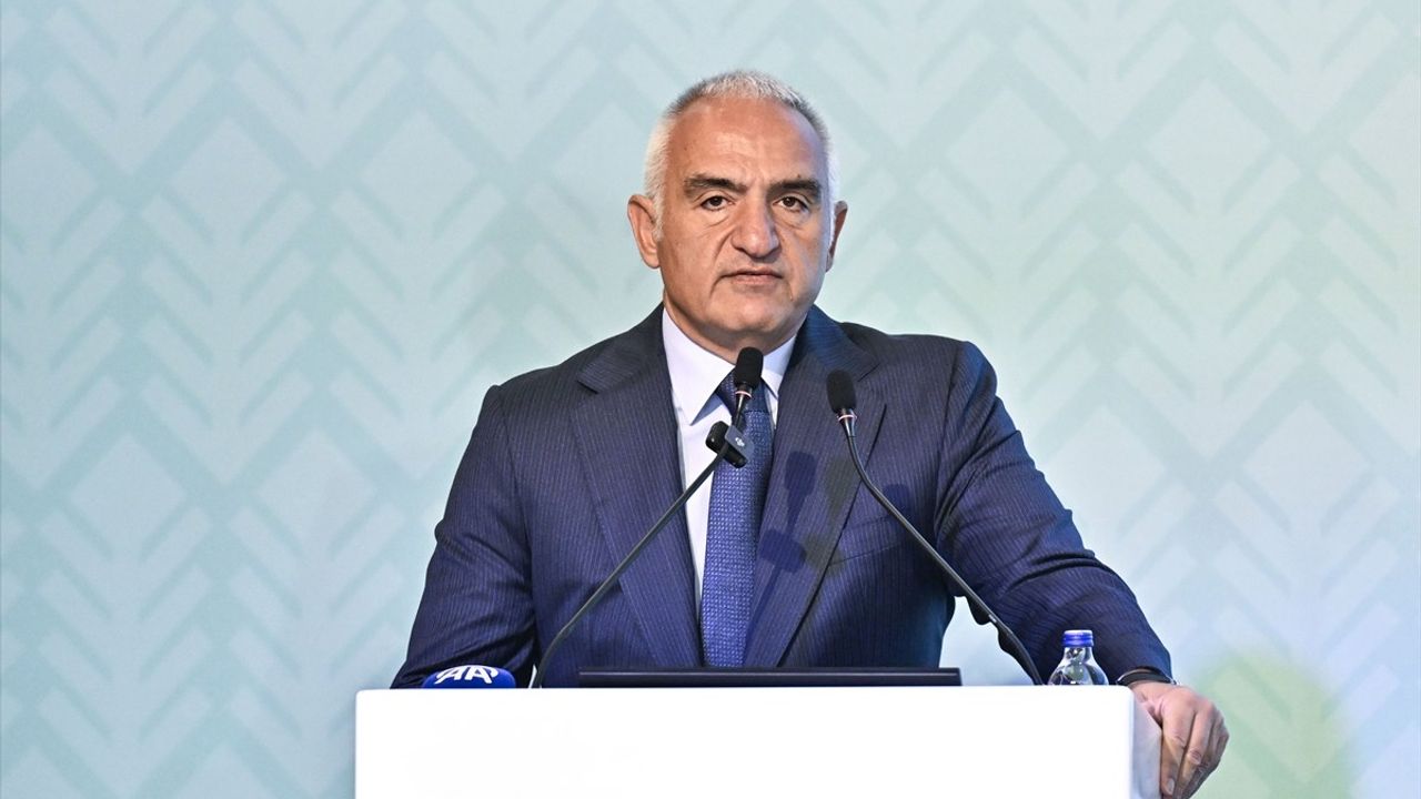 Mehmet Nuri Ersoy Verona Avrasya Forumu'nda: Turizmin Ekonomik ve Kültürel Rolü