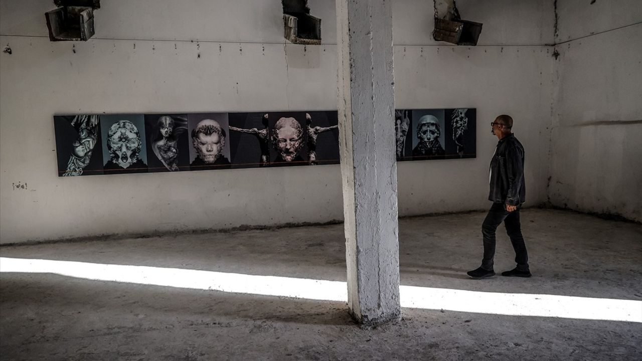 Mersin'de 2. Akdeniz Bienali Başladı: Tarsus'ta Açılış Müzik Dinletisiyle Yapıldı