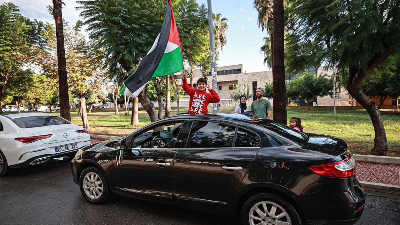 Mersin'de "Filistin İçin Büyük Özgürlük Konvoyu" düzenlendi