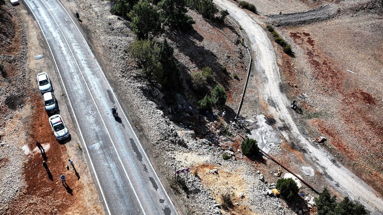 Mersin Erdemli'de işçi servisi şarampole yuvarlandı: 4 ölü, 14 yaralı