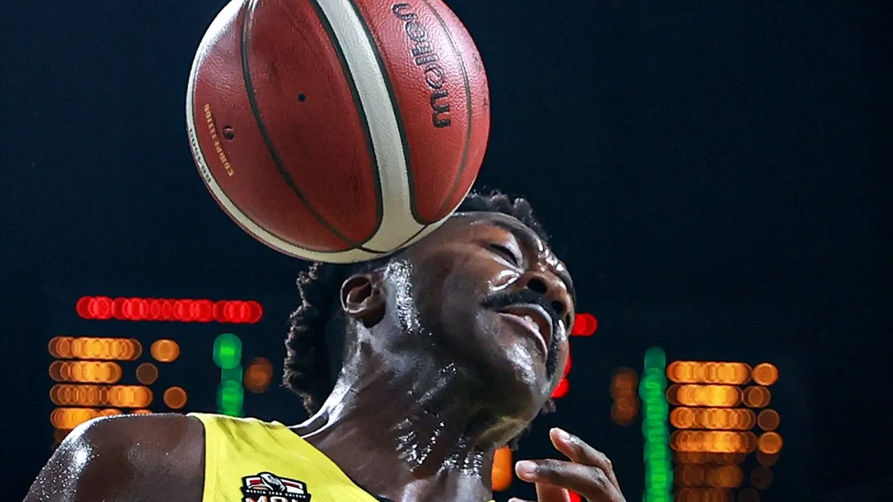 Mersin Spor, Türkiye Sigorta Basketbol Süper Ligi 4. haftasında TOFAŞ'ı 84-80 yendi
