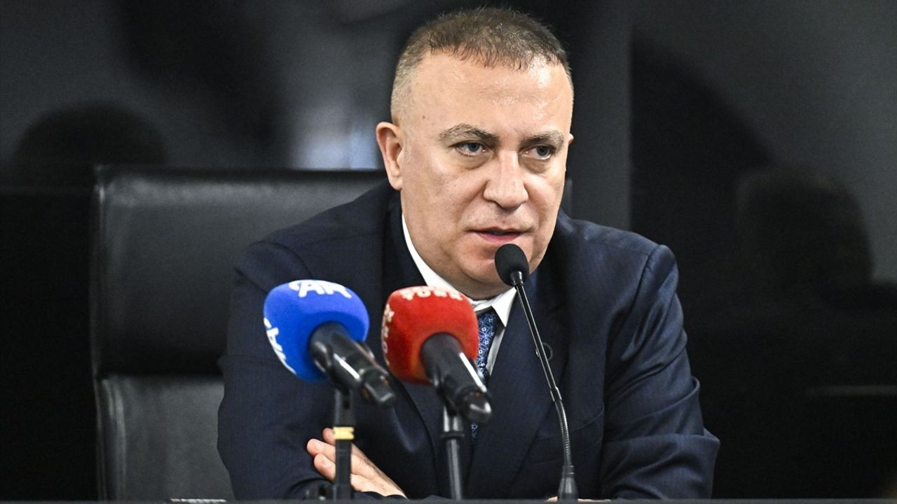 MHP'li Yönter Maltepe ve Sancaktepe ziyaretlerinde Terörsüz Türkiye hedefini vurguladı