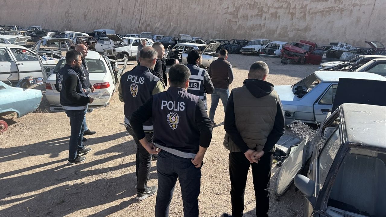 Nevşehir merkezli 'change araç' operasyonunda 8 şüpheli yakalandı
