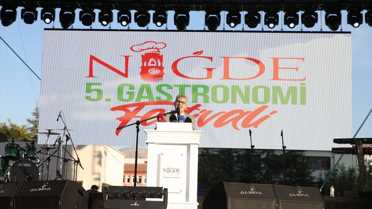 Niğde'de 5. Gastronomi Festivali başladı — 280 stant, 300 şef katılıyor