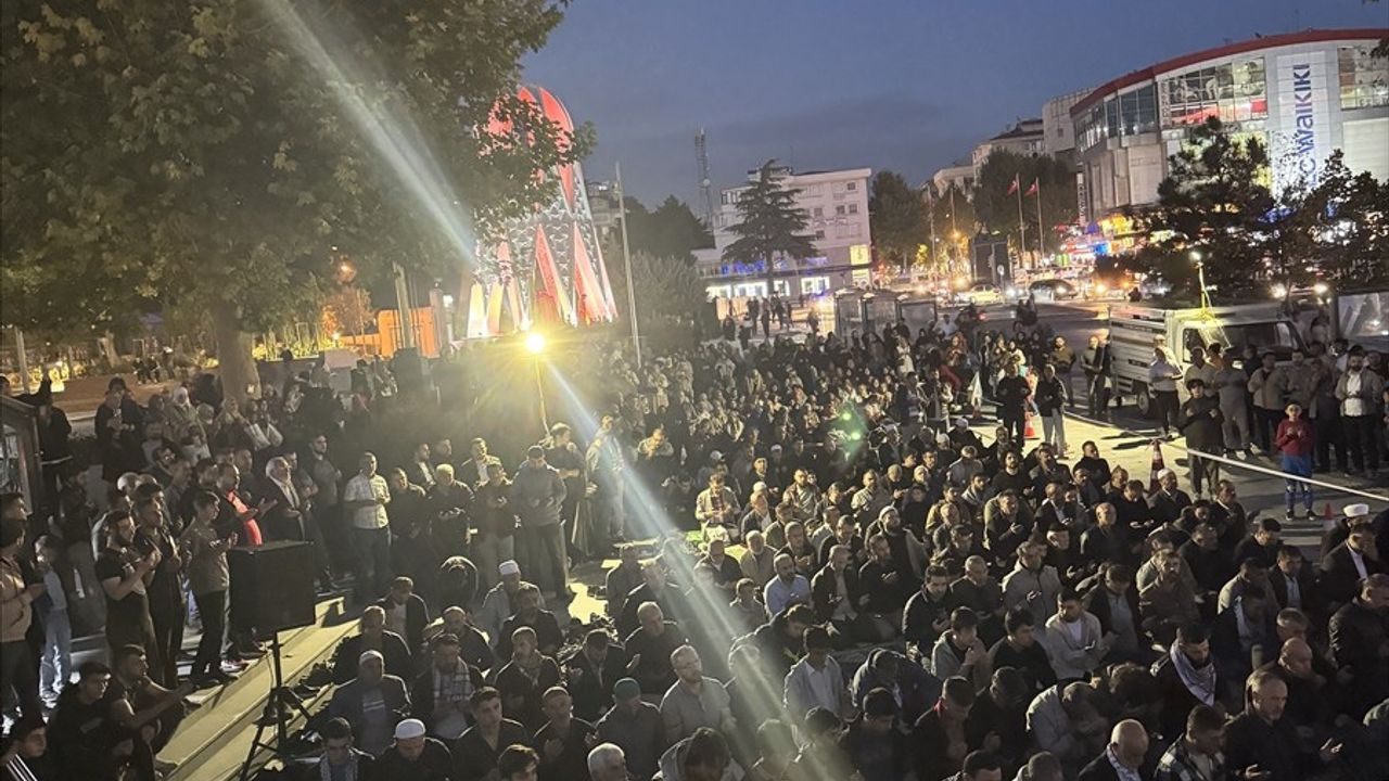 Niğde'de Küresel Sumud Filosu'na yönelik İsrail saldırıları protesto edildi