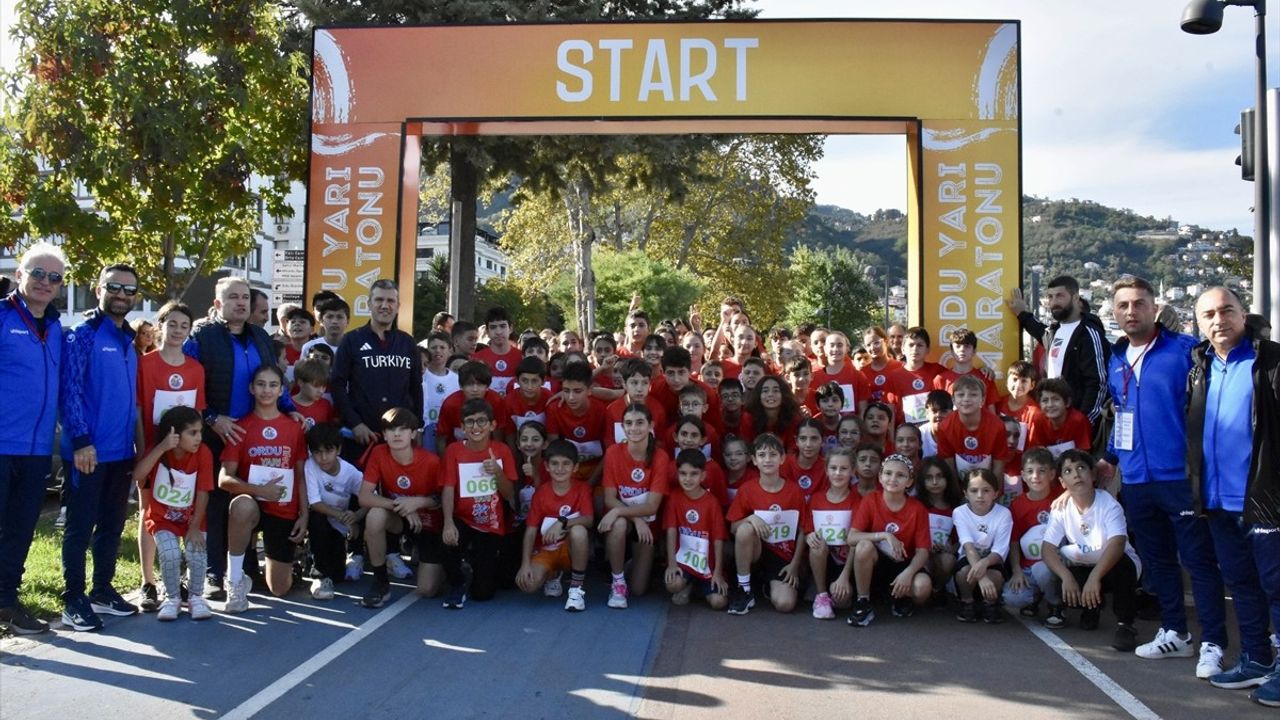 Ordu'da 1 kilometrelik 'Çocuk Maratonu' düzenlendi