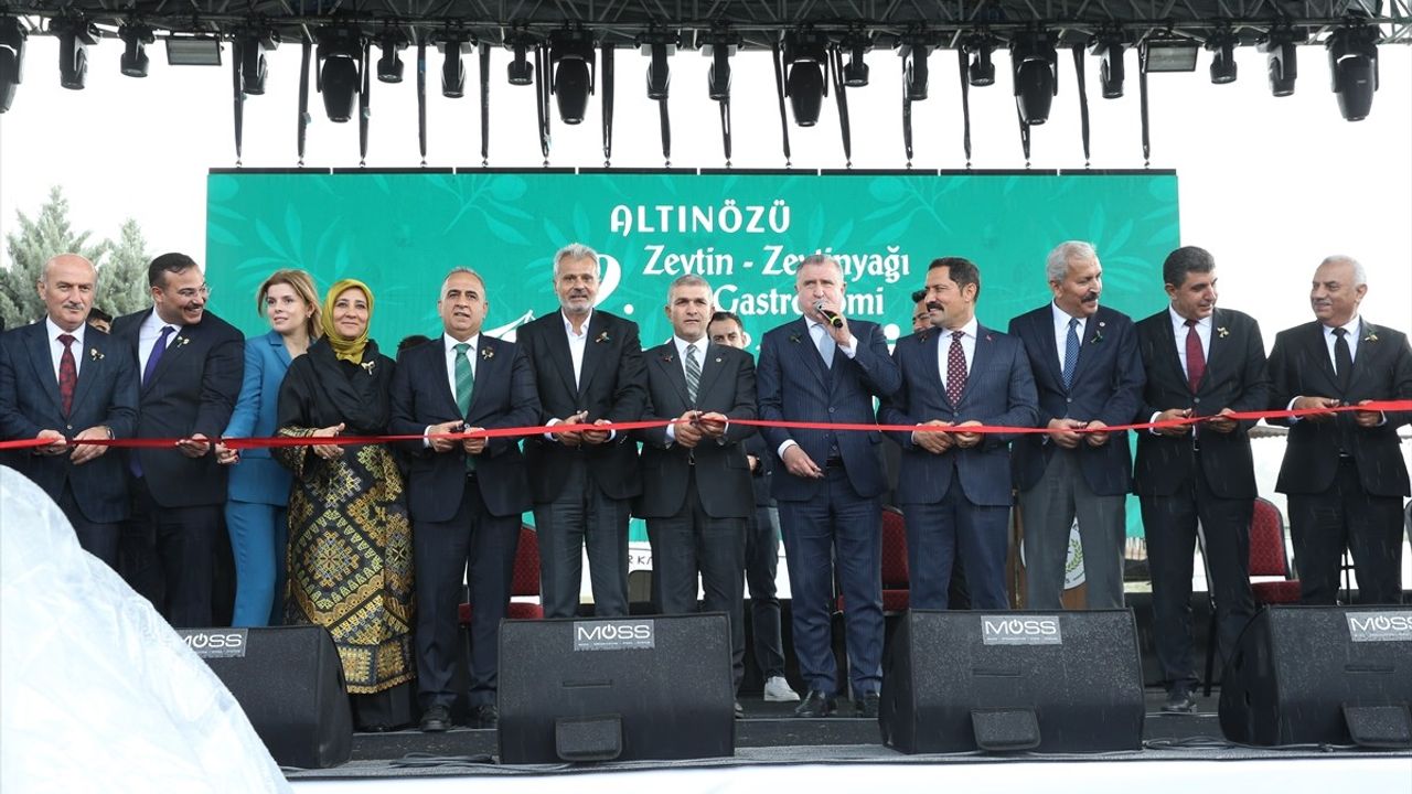 Osman Aşkın Bak Hatay'da: Altınözü Zeytin Festivali'nde hizmet, imar ve spor yatırımları vurgulandı